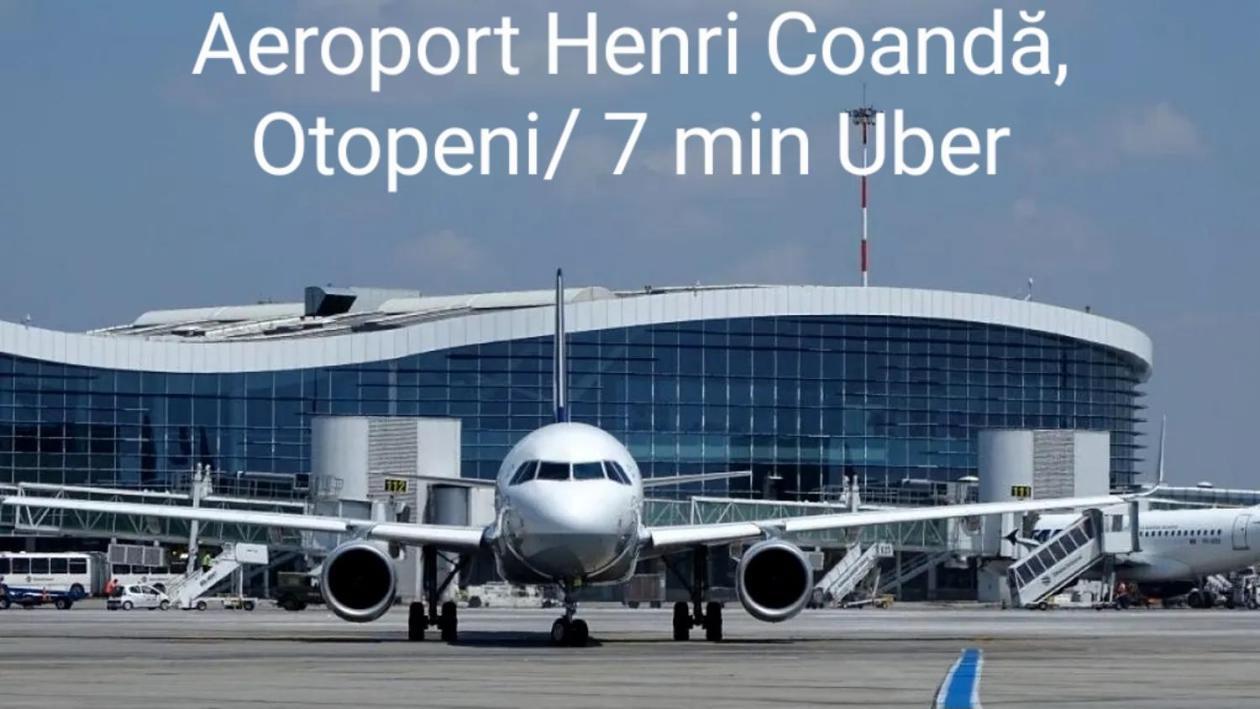 Airplane By Airport Residence Otopeni Exterior foto